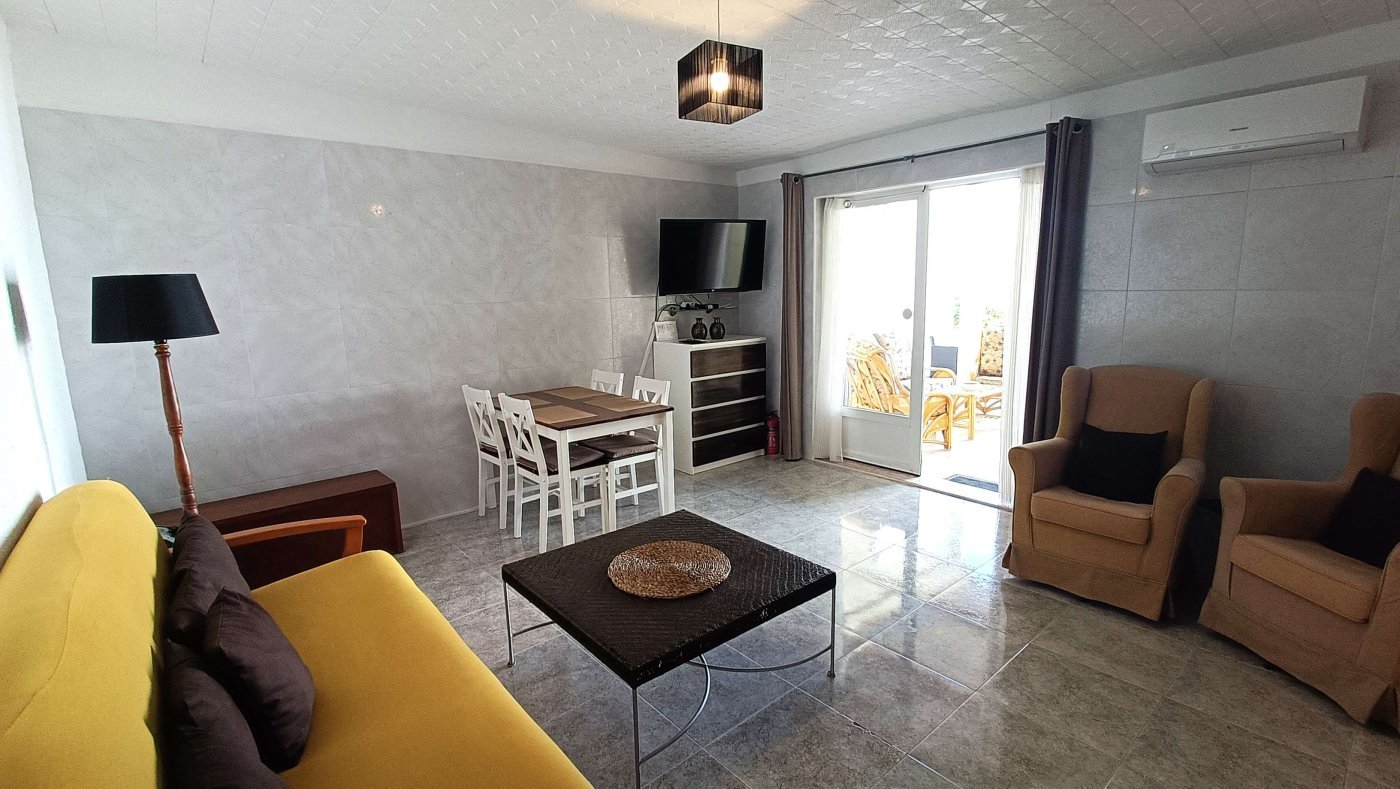 Stunning Detached Villa with Private Pool, Separate Guest Apartment, Garage and Underbuild on the Outskirts of Crevillent