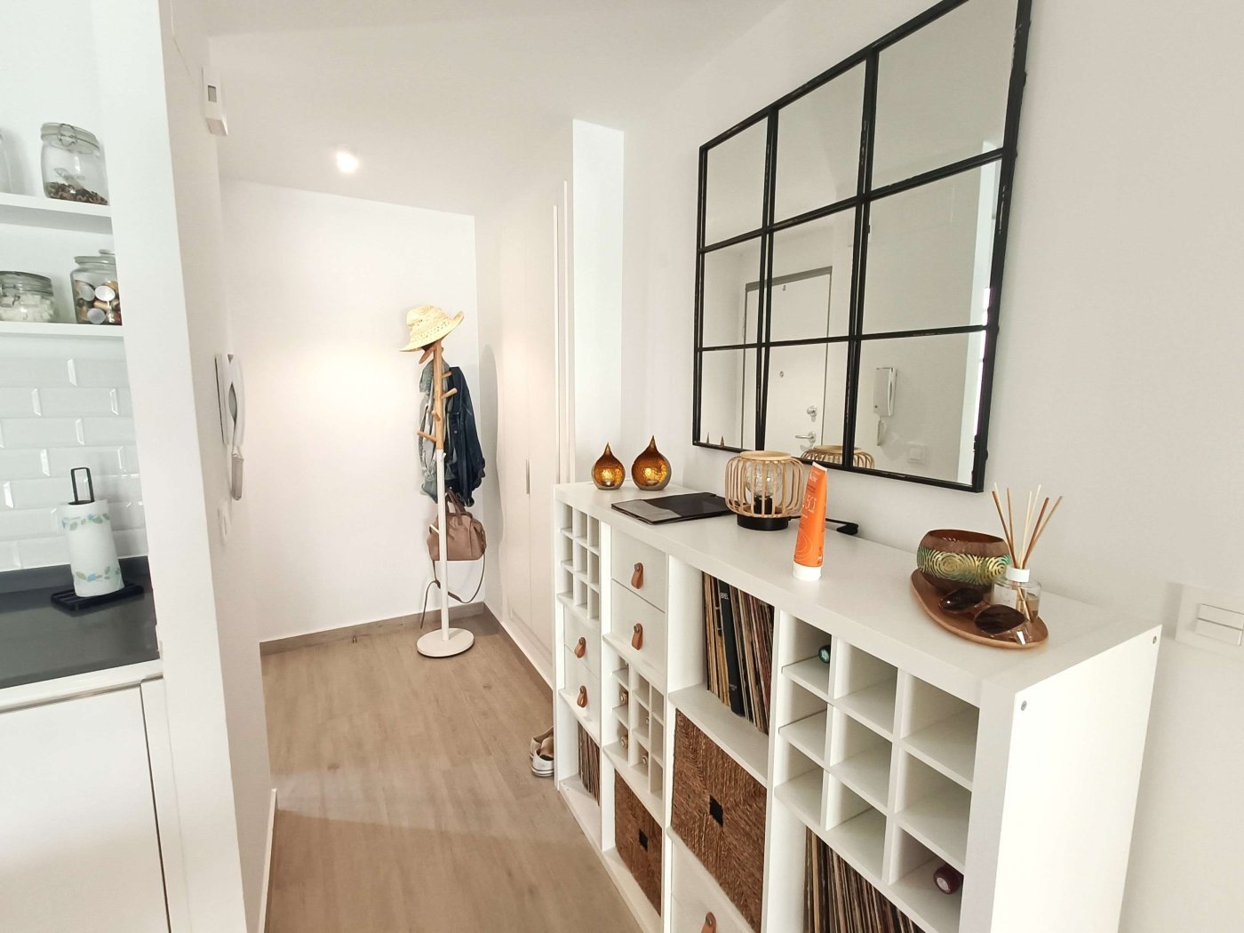 Modern 3-Bed Ground Floor Apartment with Private Garden