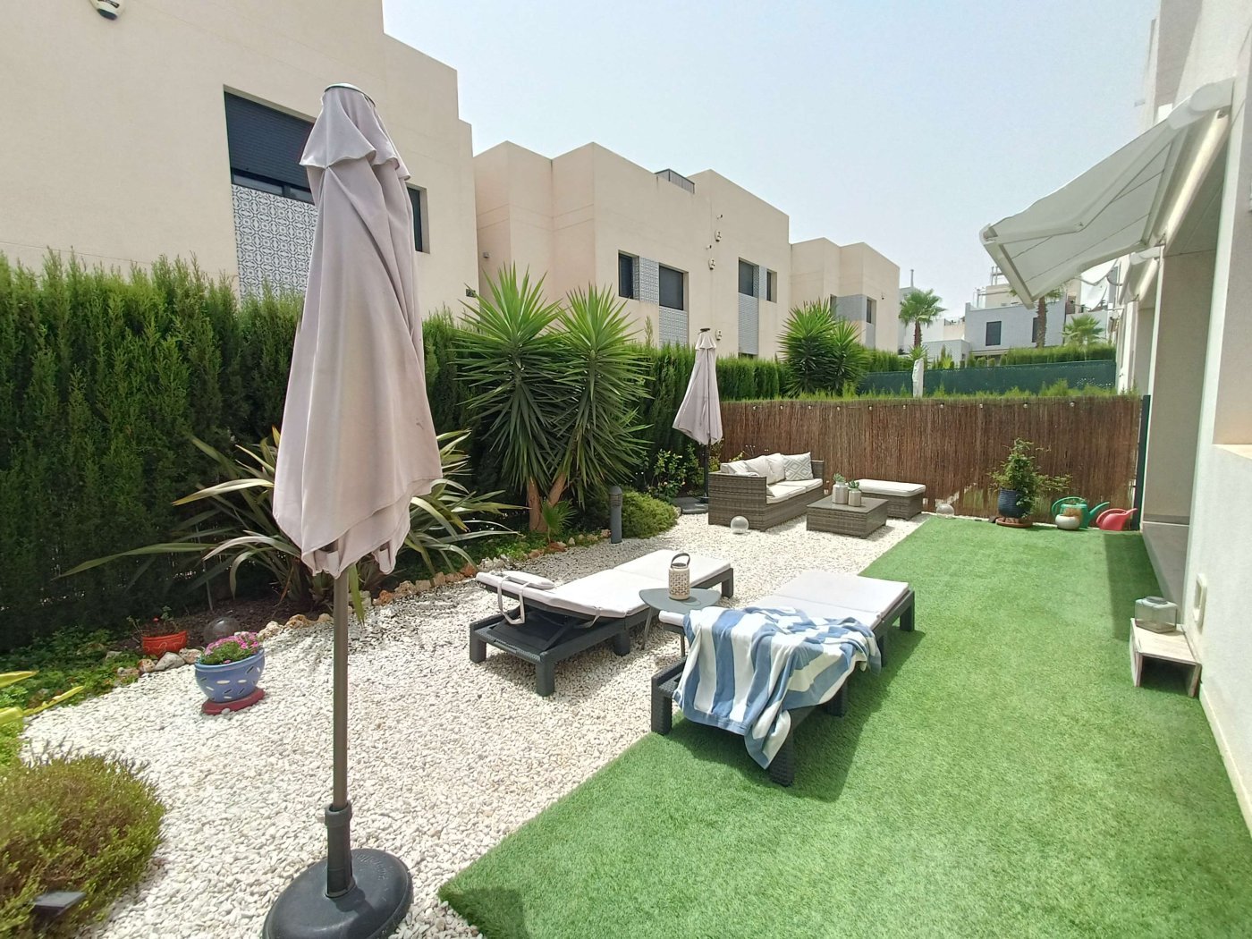 Modern 3-Bed Ground Floor Apartment with Private Garden