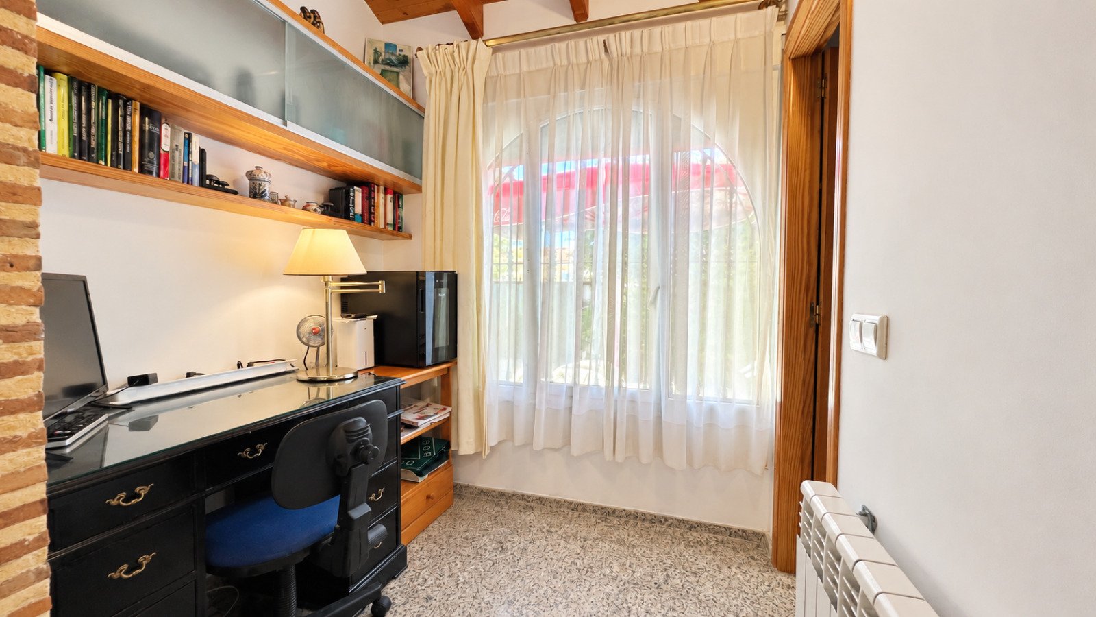 Unique semi-detached house just 60m from the beach with 3 bedrooms and 2 bathrooms