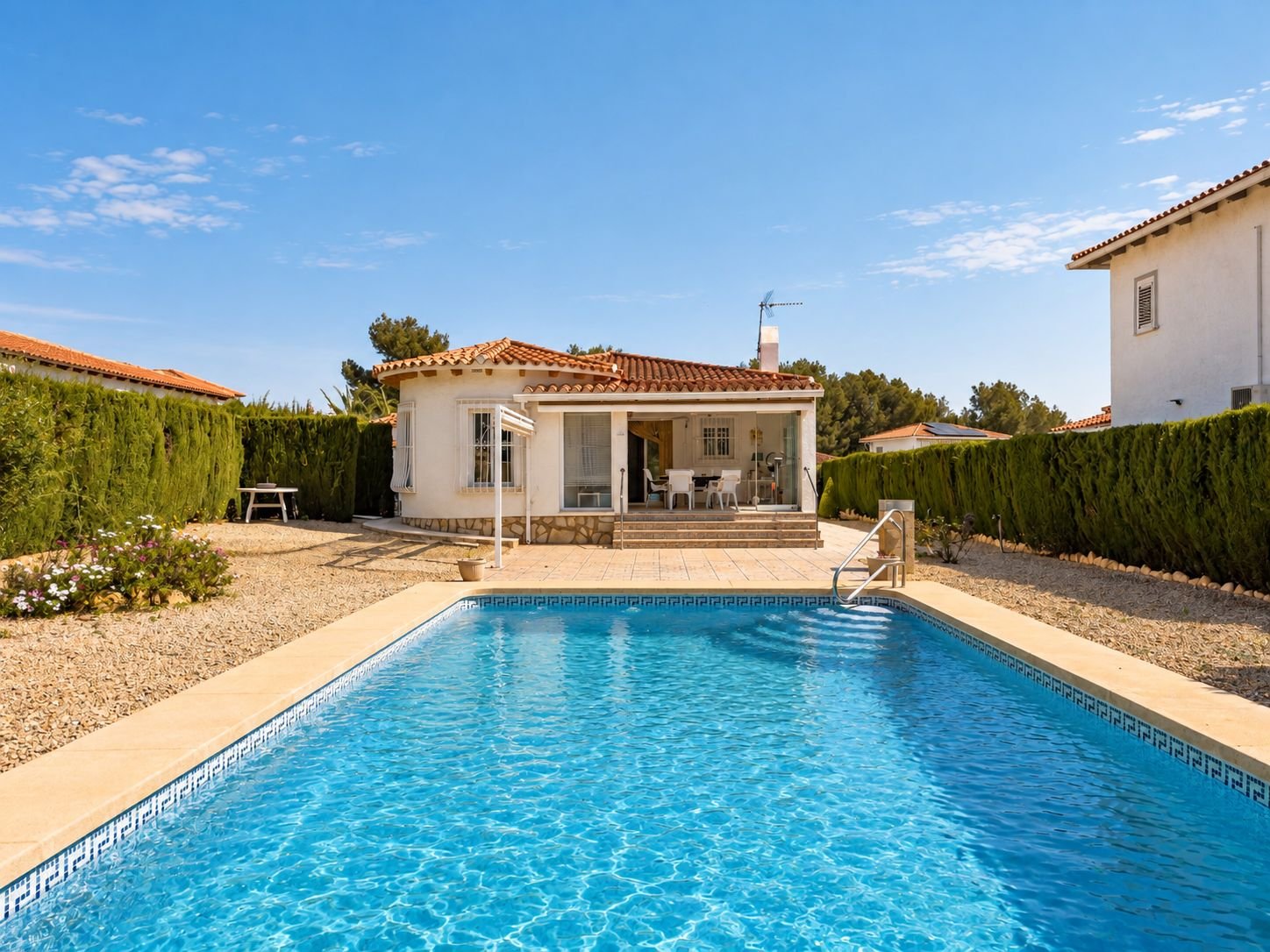 Single-level villa with private pool in Barranco Hondo