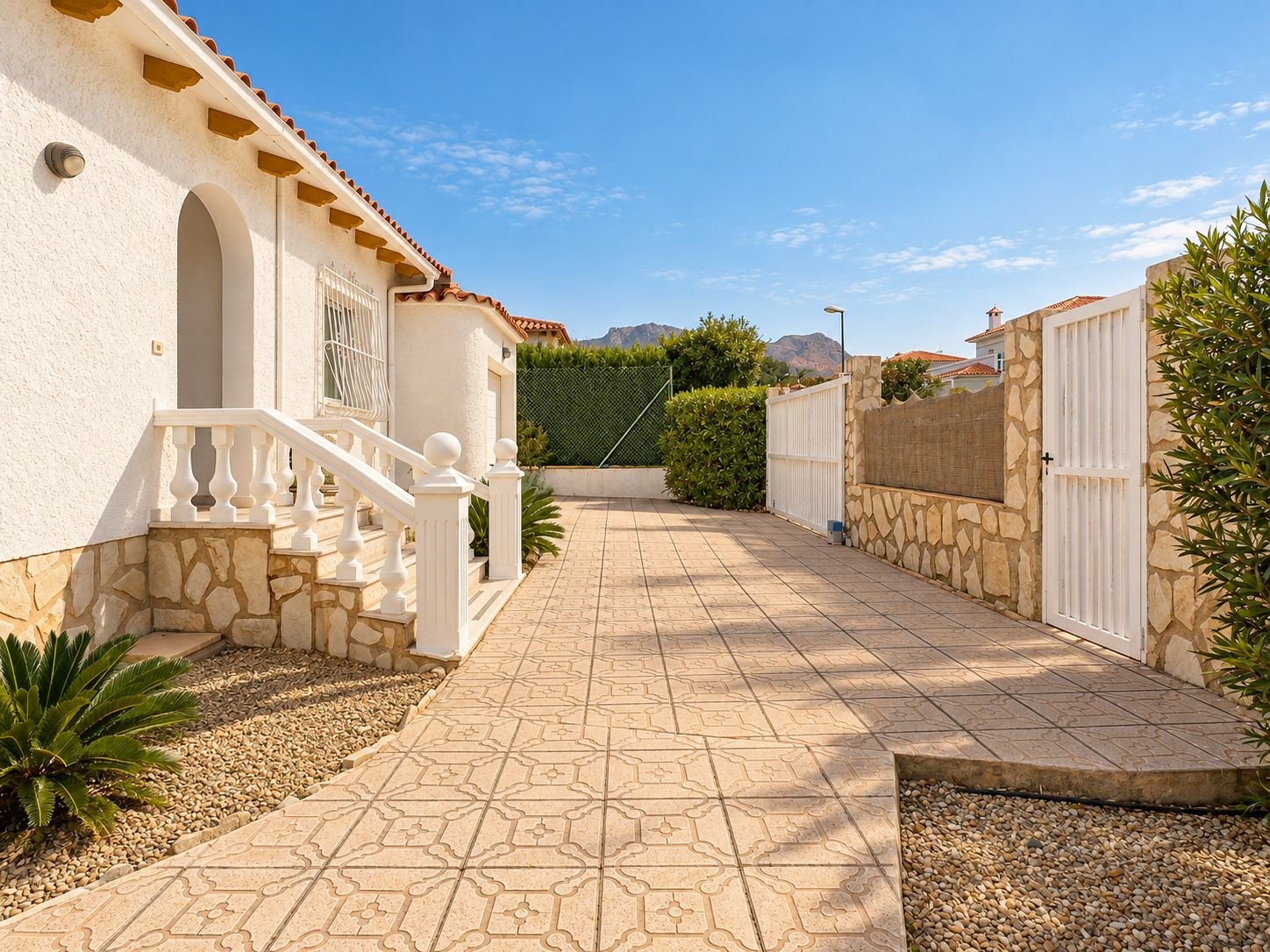 Single-level villa with private pool in Barranco Hondo