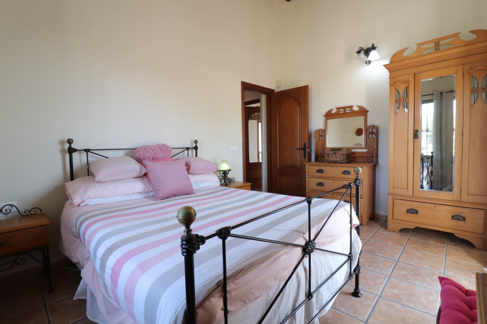 South Facing, Four Bedroom, Reformed, Semi-Detached Farmhouse in Albatera