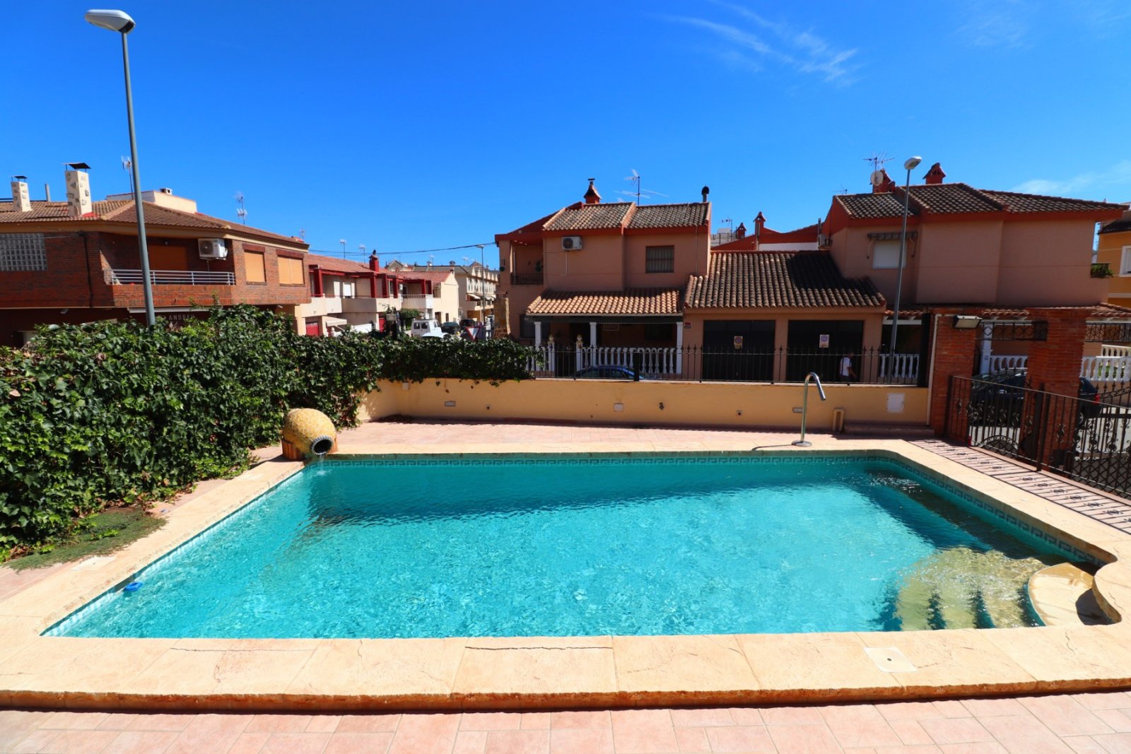 East Facing, Five Bedroom, Detached Villa in Los Palacios