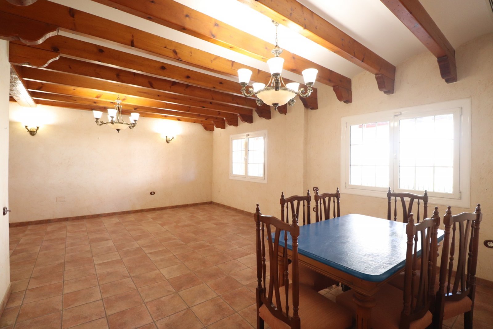 East Facing, Five Bedroom, Detached Villa in Los Palacios