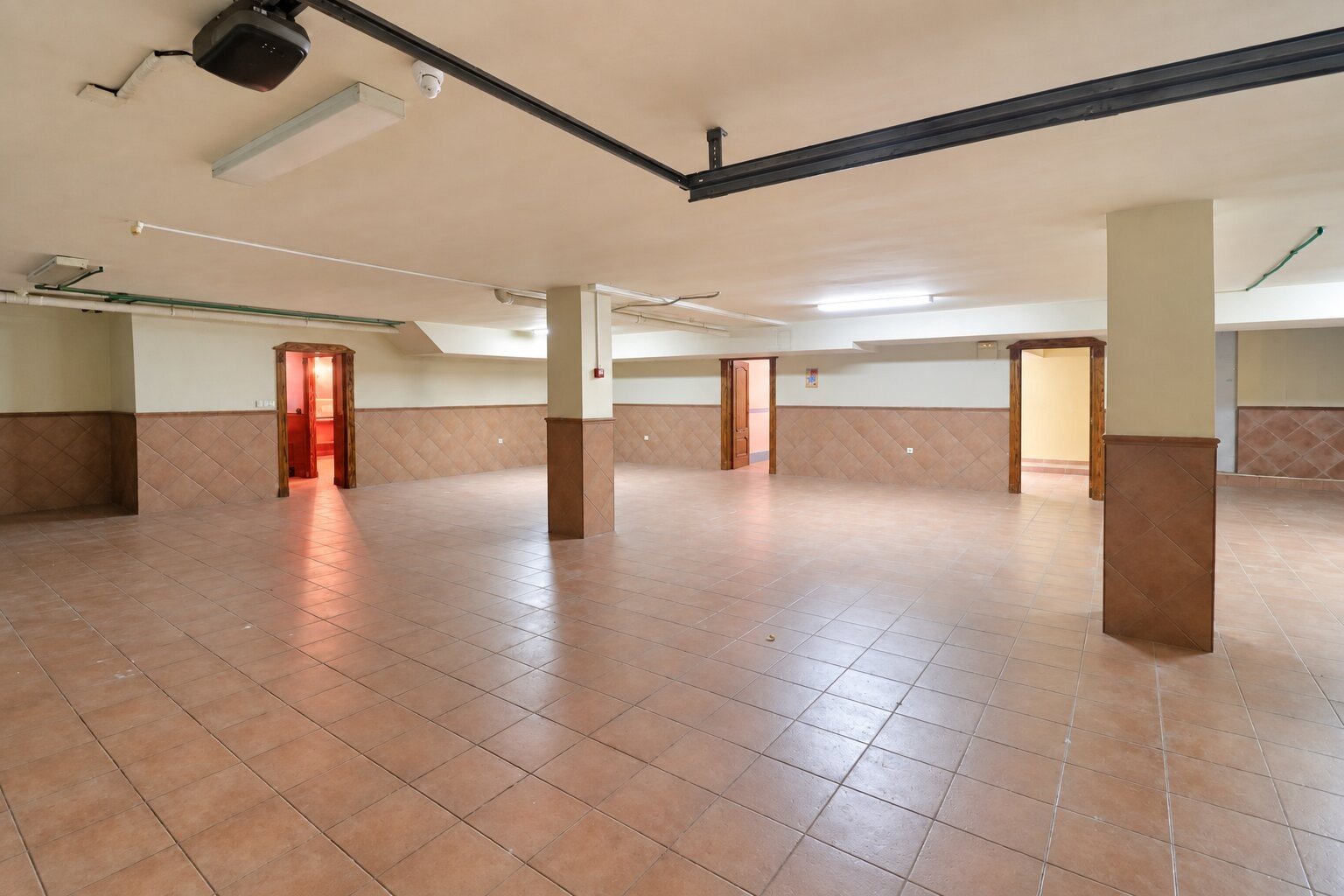 East Facing, Five Bedroom, Detached Villa in Los Palacios