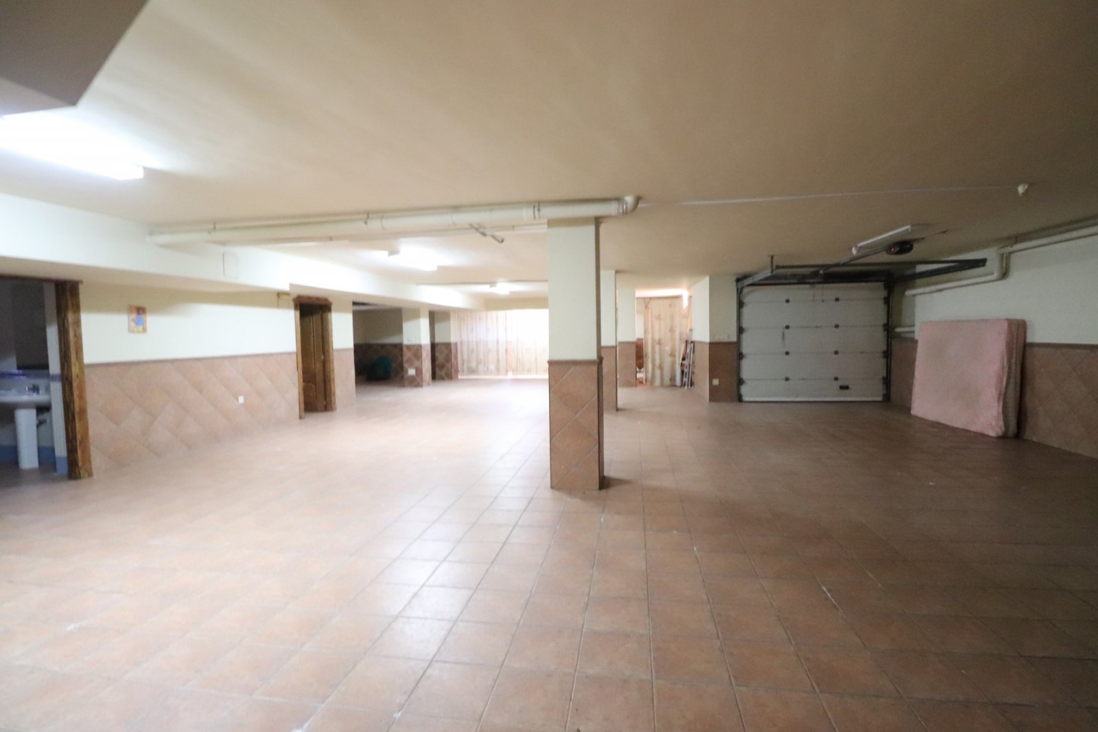 East Facing, Five Bedroom, Detached Villa in Los Palacios