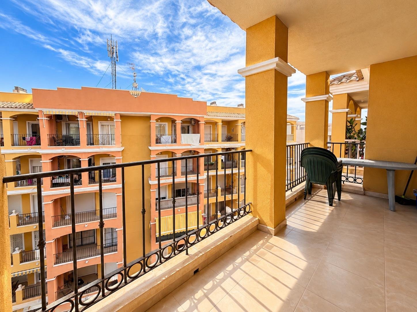 Penthouse with terrace, private solarium and open views in Torreblanca