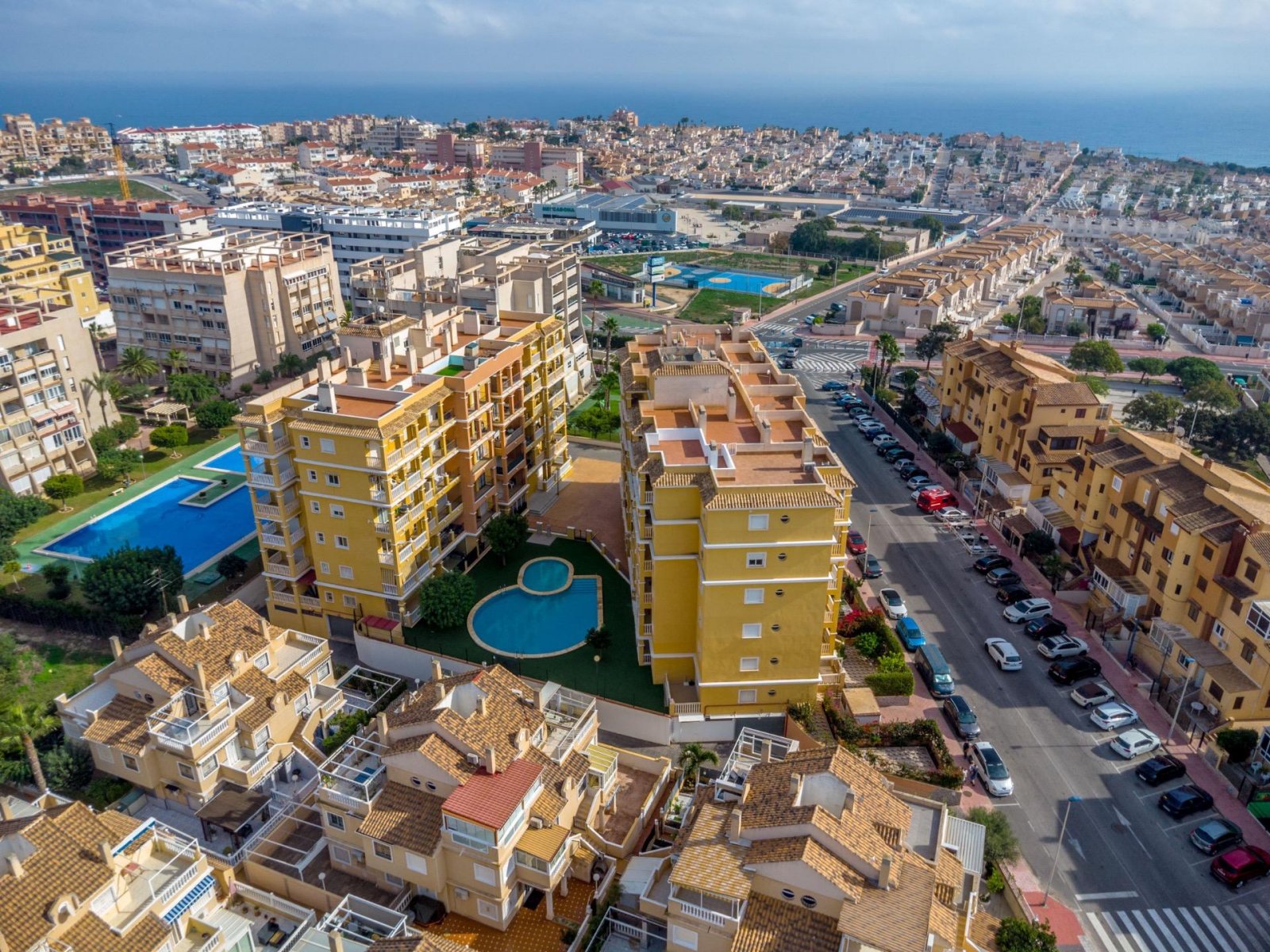 Penthouse with terrace, private solarium and open views in Torreblanca