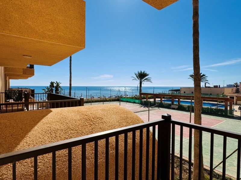 Spectacular renovated beachfront apartment with sea views in La Mata