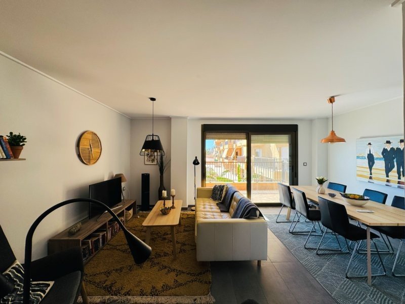 Spectacular renovated beachfront apartment with sea views in La Mata