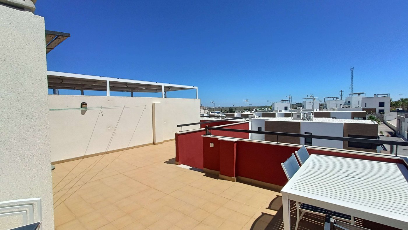 Beautiful Quad Villa with 3 bedrooms, 2 bathrooms, large Solarium, Underbuild and Garage