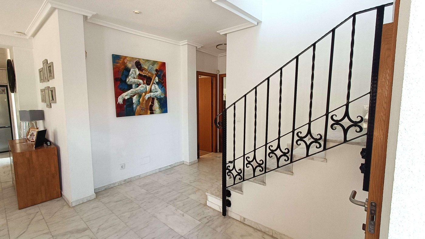 Exceptional Semi-Detached Villa with 3 bedrooms, 2 bathrooms, seperate guest area and Private Pool in the Heart of La Finca Golf & Spa Resort