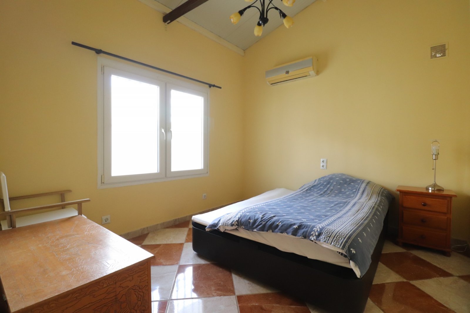 Detached Country Villa with 4 bedrooms, 2 bathrooms and a private pool n Heredades