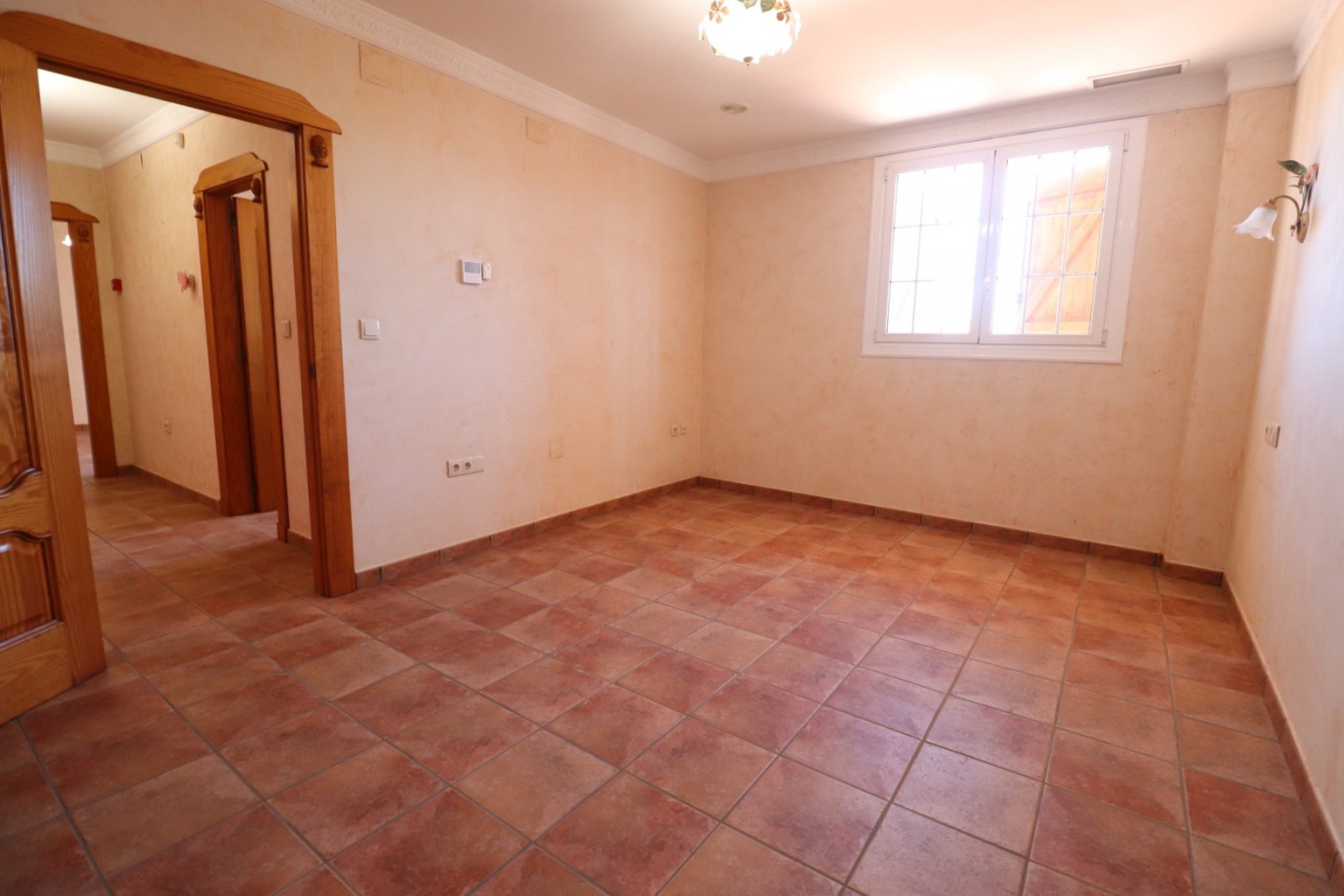 East Facing, Five Bedroom, Detached Villa in Los Palacios