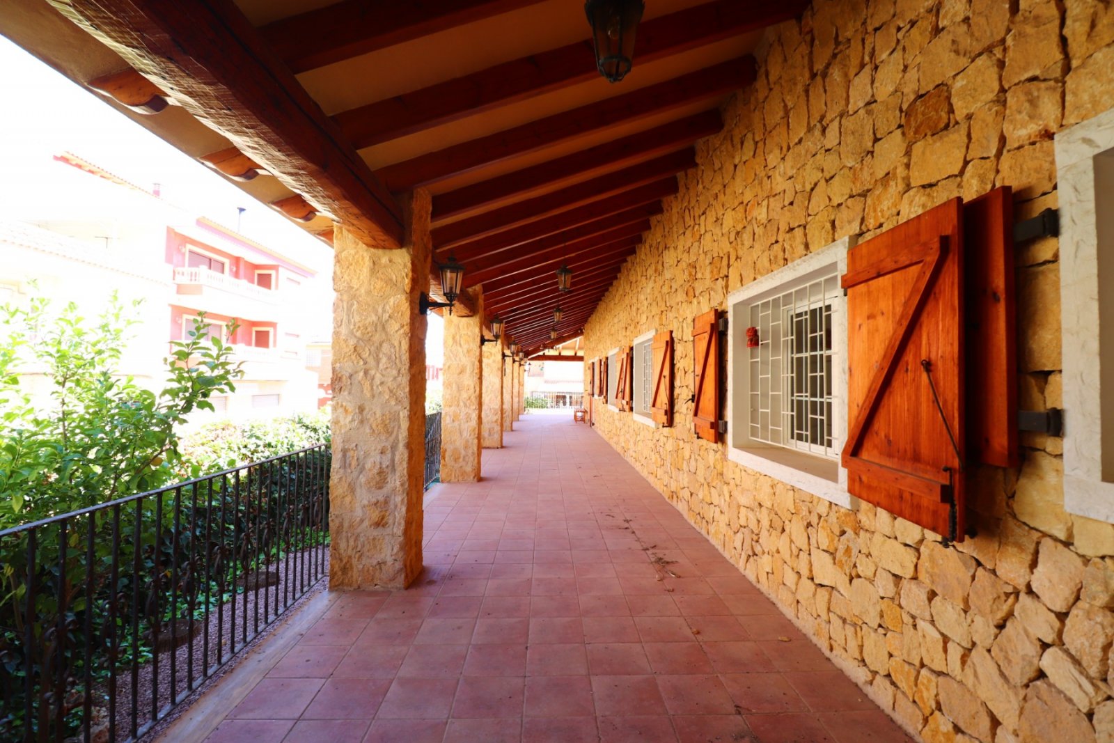 East Facing, Five Bedroom, Detached Villa in Los Palacios