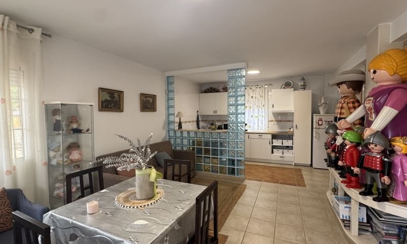Charming villa with sea views in Pinar de Campoverde on a large plot surrounded by pine trees