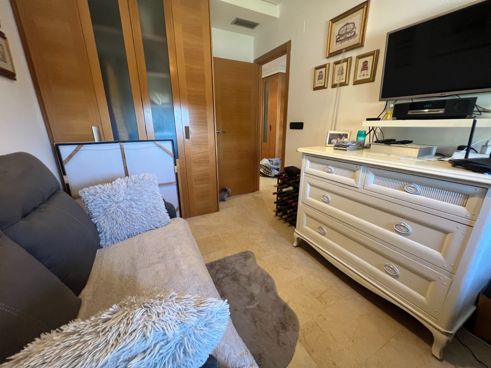 Spacious and bright apartment with 3 bedrooms, 2 bathrooms and sea views in Guardamar Hills