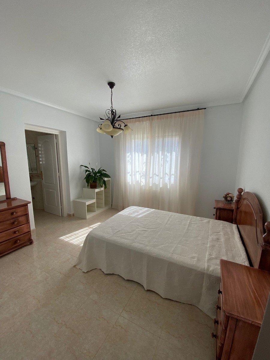 Detached Villa with Private Pool and Solarium in Doña Pepa