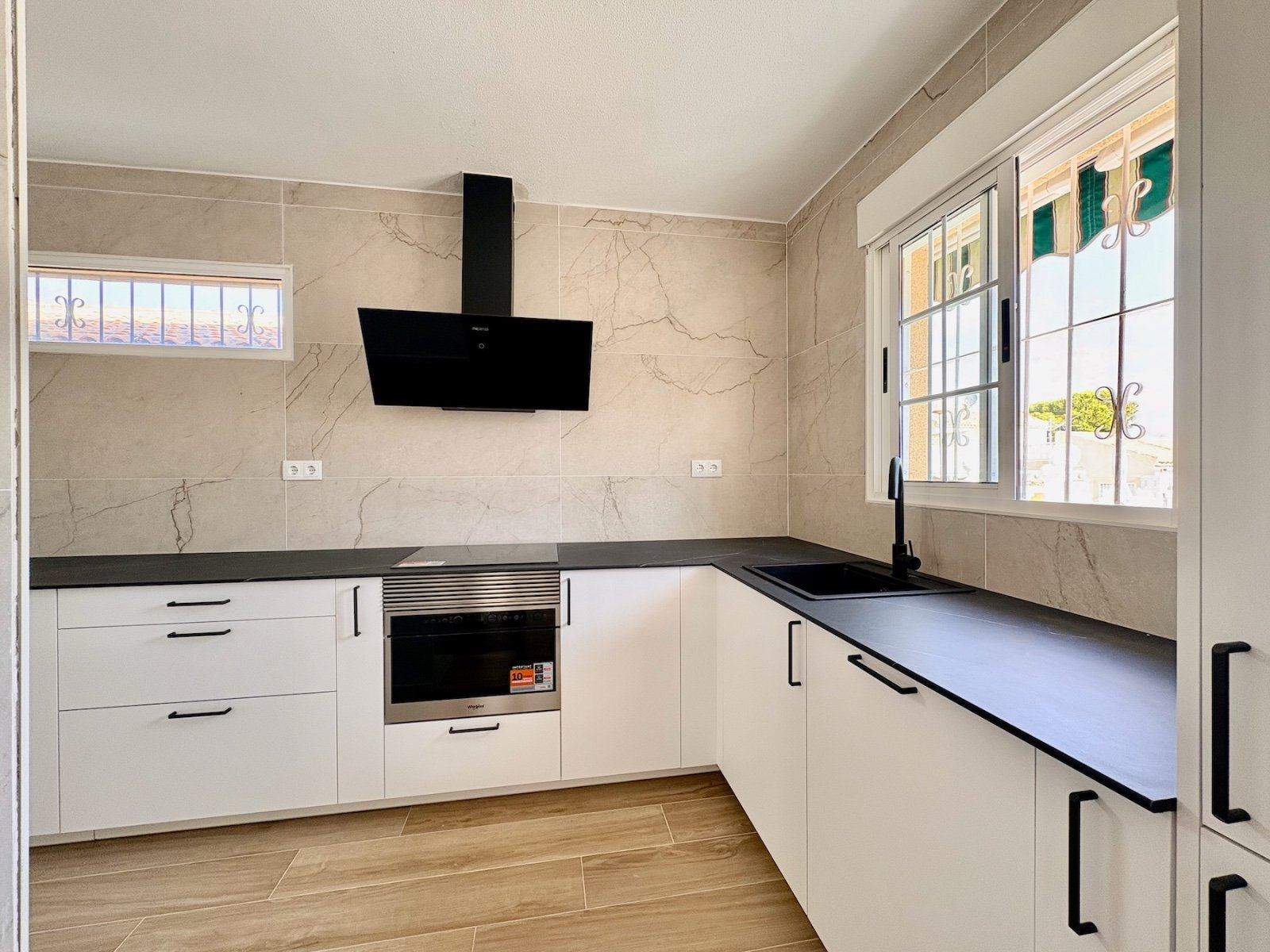 Villa with 4 bedrooms, 2 bathrooms and communal pool
