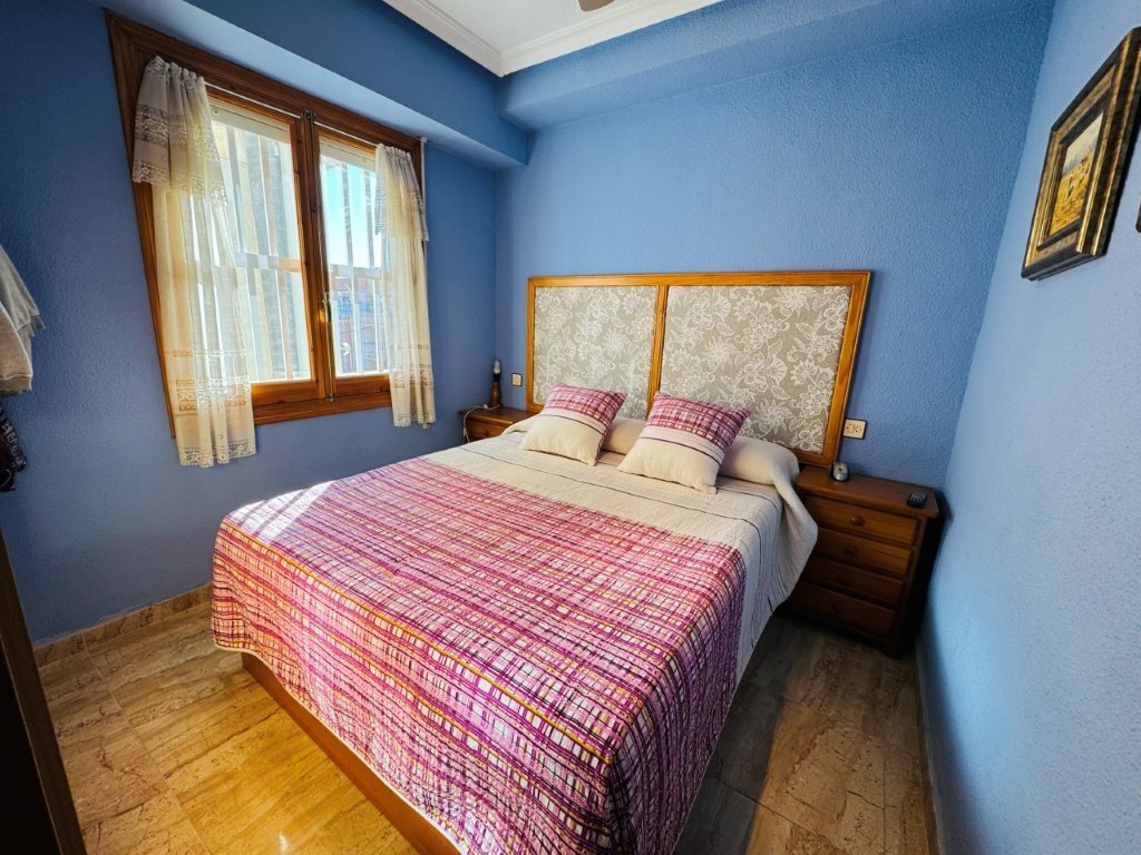 Renovated 2-bedroom apartment with elevator in the center of La Mata just 300 meters from the beach