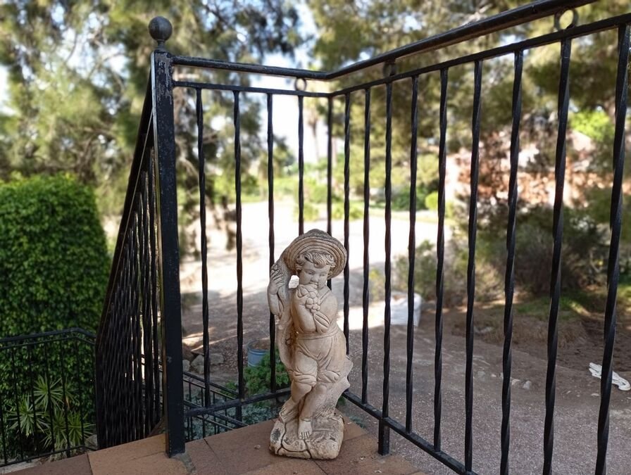 Espacioso chalet de 4 dormitorios y 3 baños con solarium