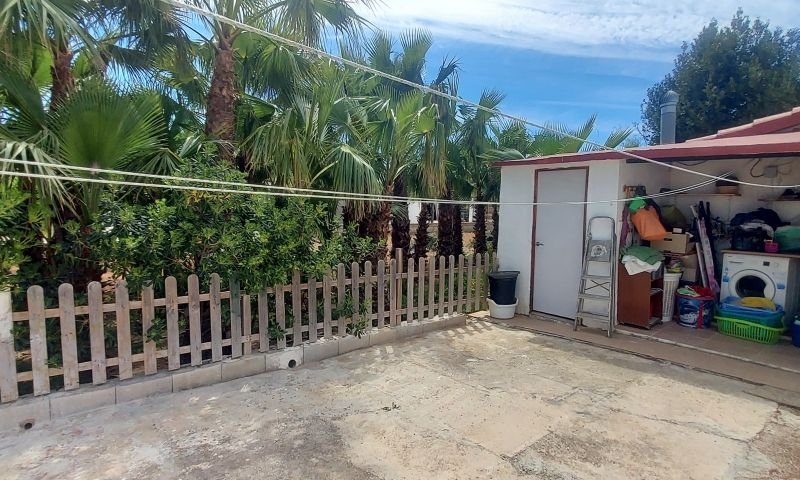 Chalet independiente con 3 dormitorios, 2 baños, piscina privada y bonitas vistas