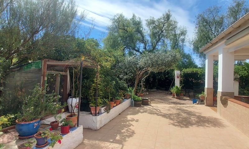 Chalet independiente con 3 dormitorios, 2 baños, piscina privada y bonitas vistas