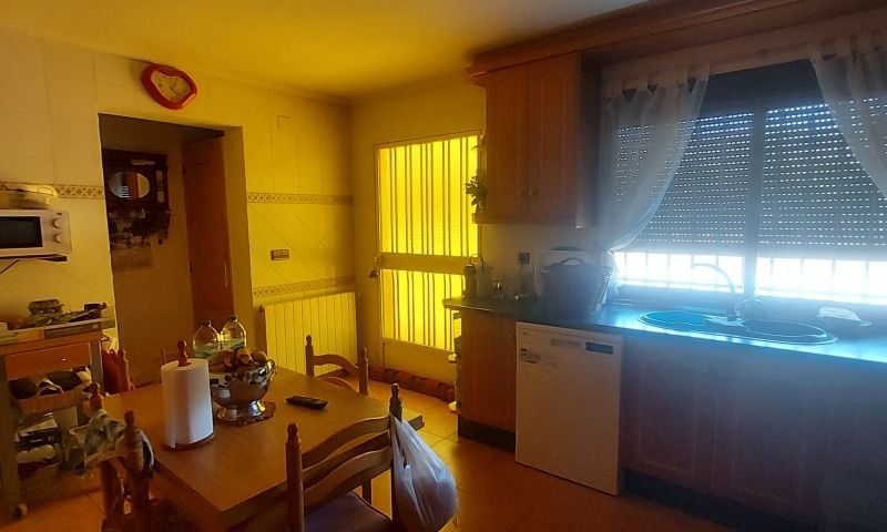 Chalet independiente con 3 dormitorios, 2 baños, piscina privada y bonitas vistas