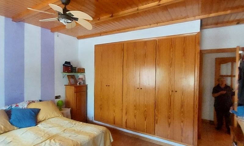 Chalet independiente con 3 dormitorios, 2 baños, piscina privada y bonitas vistas