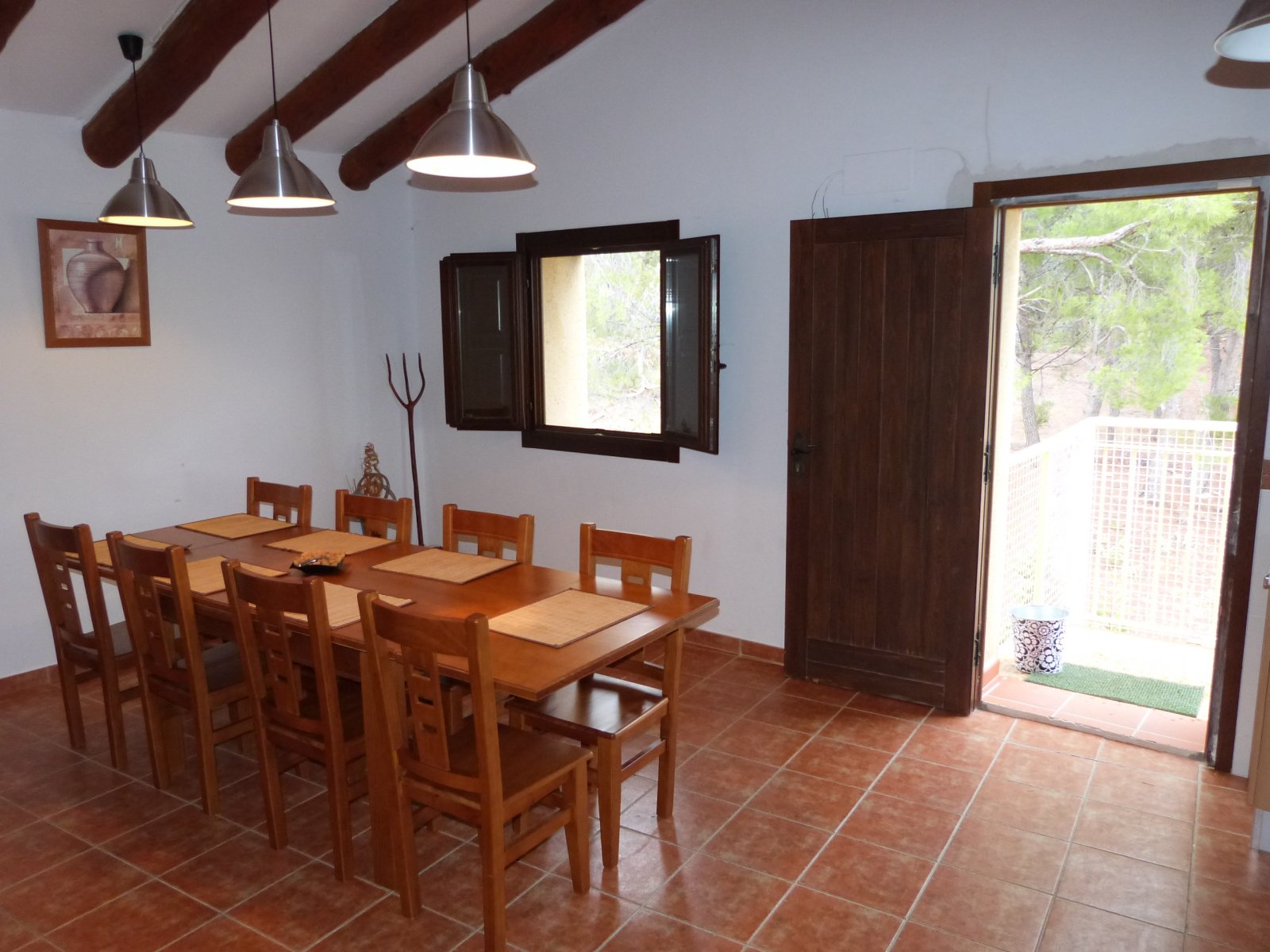  Esta magnífica casa de campo tradicional española de 15 dormitorios en Ibi (una de las quince masías en el valle del Vinalopó) está ub...