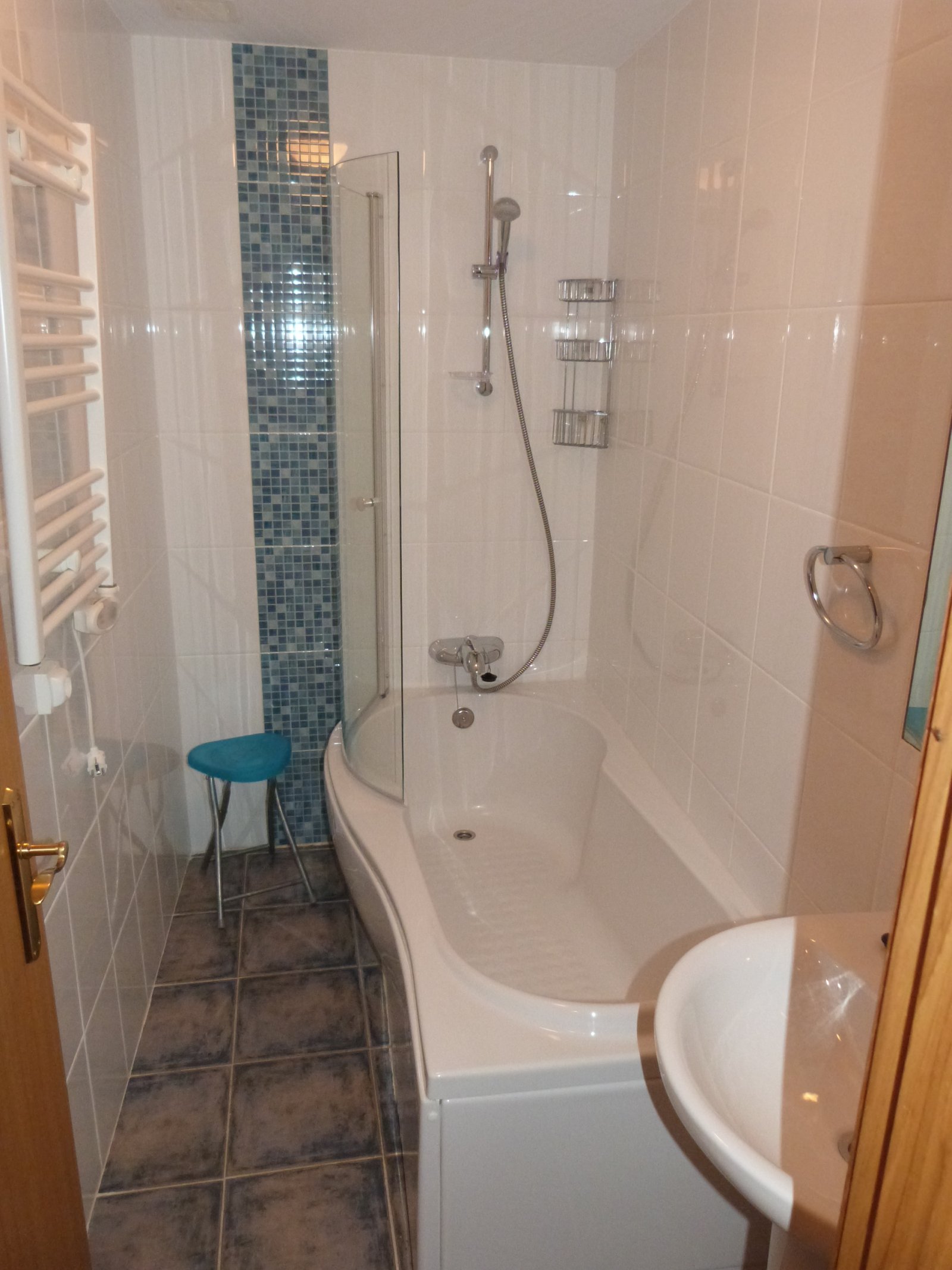  Esta magnífica casa de campo tradicional española de 15 dormitorios en Ibi (una de las quince masías en el valle del Vinalopó) está ub...