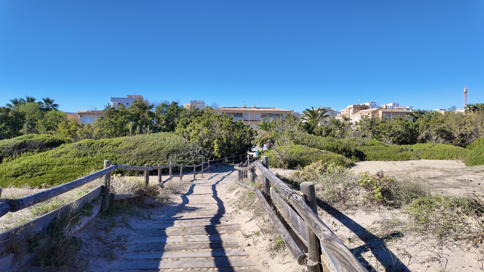 Fantástico apartamento de 3 dormitorios en un bonito complejo junto a la playa
