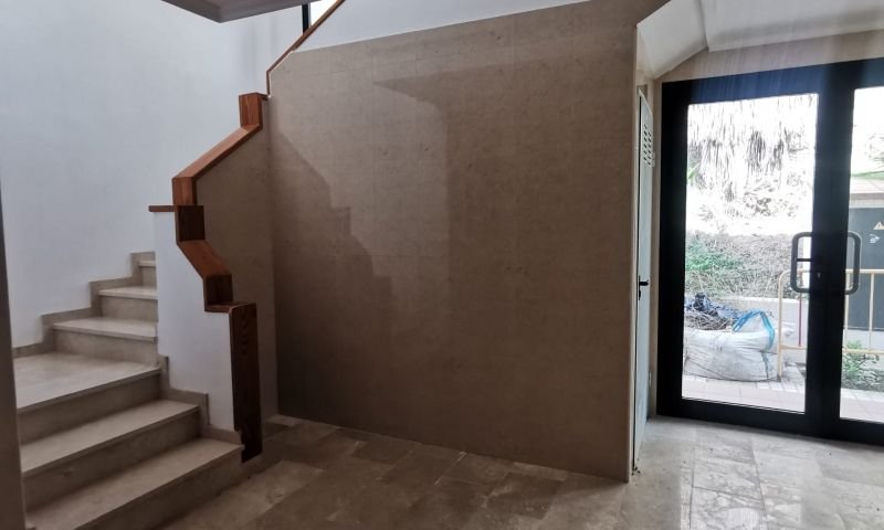 Amplio apartamento en primera planta orientacion sur en campo de Golf Campoamor