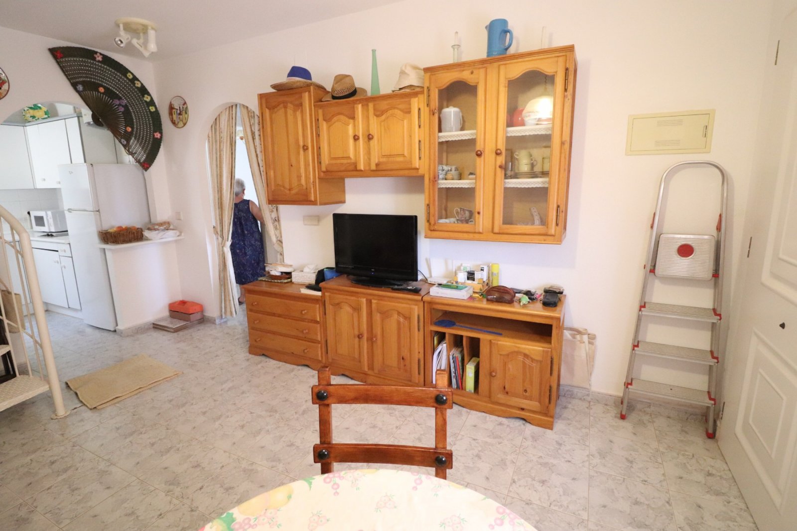 Apartamento de dos dormitorios en planta alta con piscina comunitaria