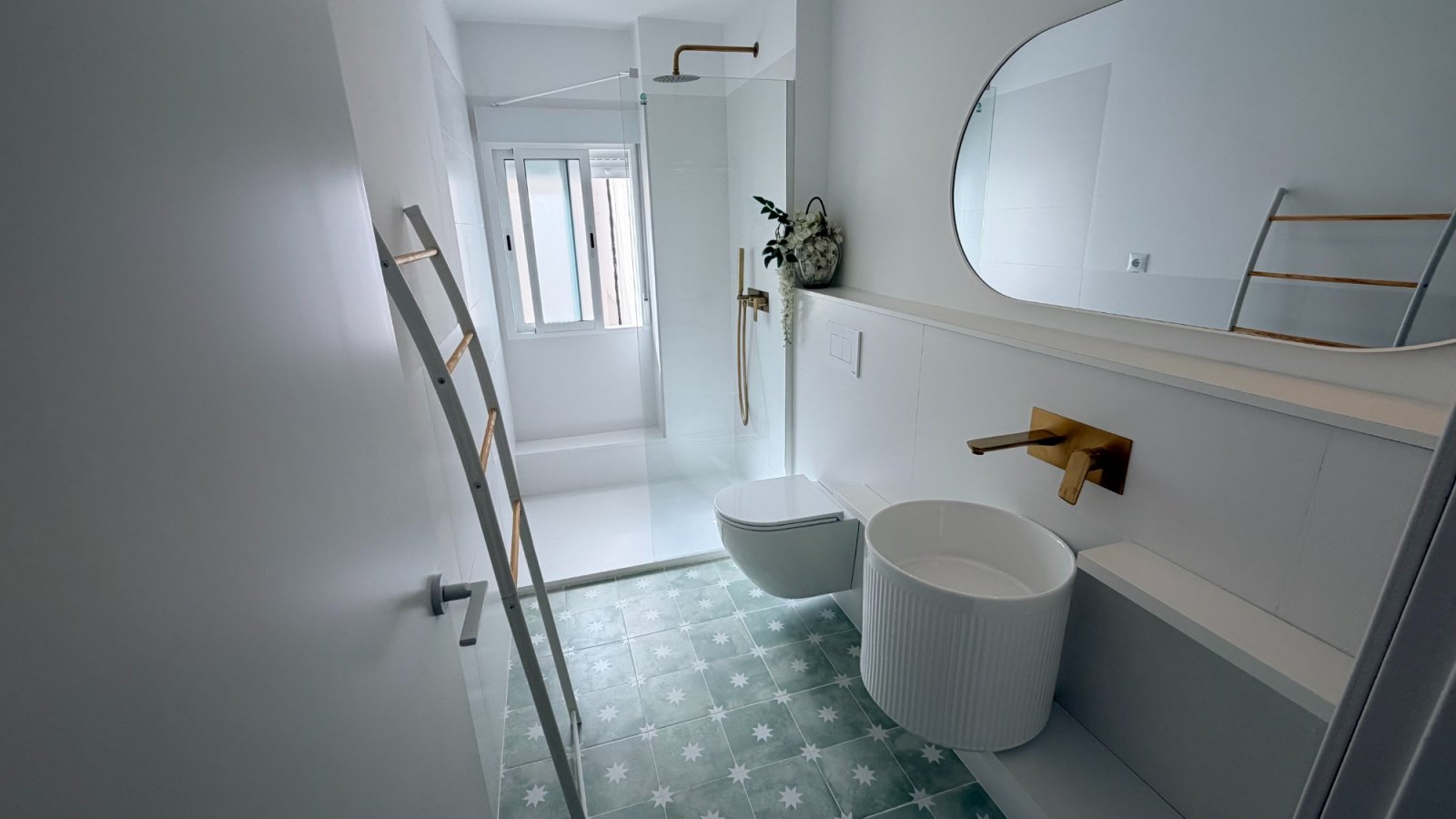 Apartamento reformado de 3 dormitorios y 2 baños a tan solo 100 m de la playa