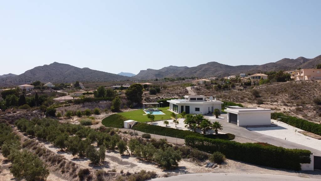 Villa lujosa de 4 dormitorios y 4 baños con piscina privada y fantásticas vistas panorámicas