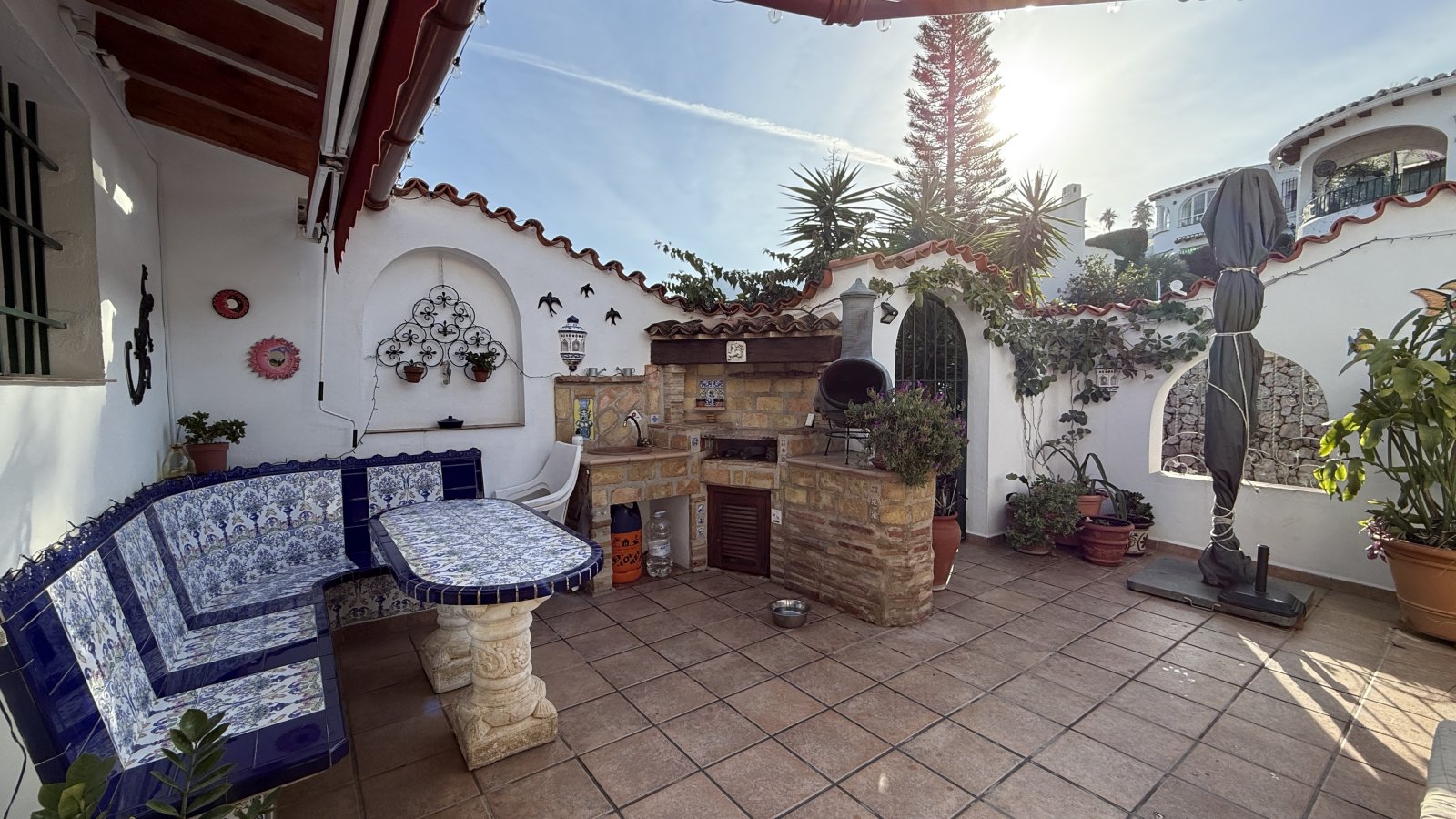 Villa de 3 dormitorios con vistas panorámicas y piscina