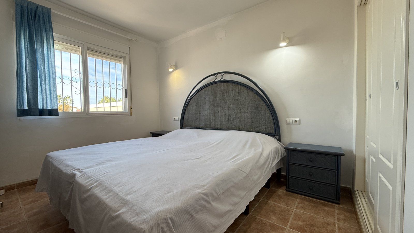 Villa soleada de 3 dormitorios con piscina