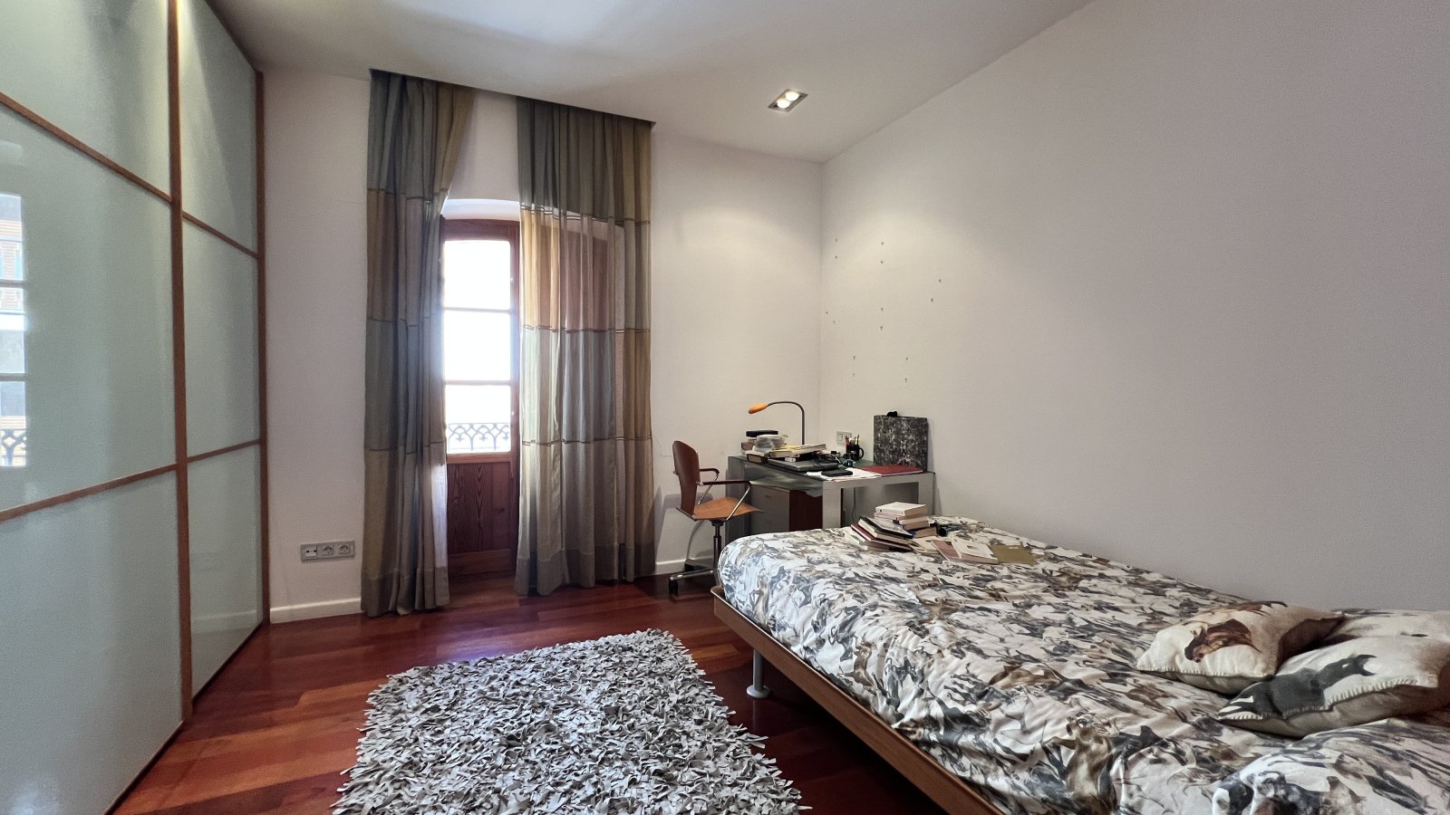 Propiedad de inversión de alto nivel: Casa de pueblo tradicional con múltiples posibilidades de uso en el centro de Pego