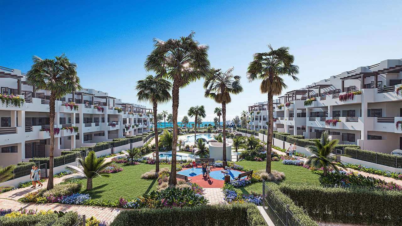 Bungalows altos de 2 dormitorios y 1 - 2 baños con solario, parking en sótano y piscina comunitaria a tan solo 500 m de la playa