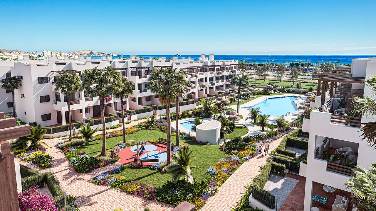 Bungalows altos de 3 dormitorios y 2 baños con solario, parking en sótano y piscina comunitaria a tan solo 500 m de la playa