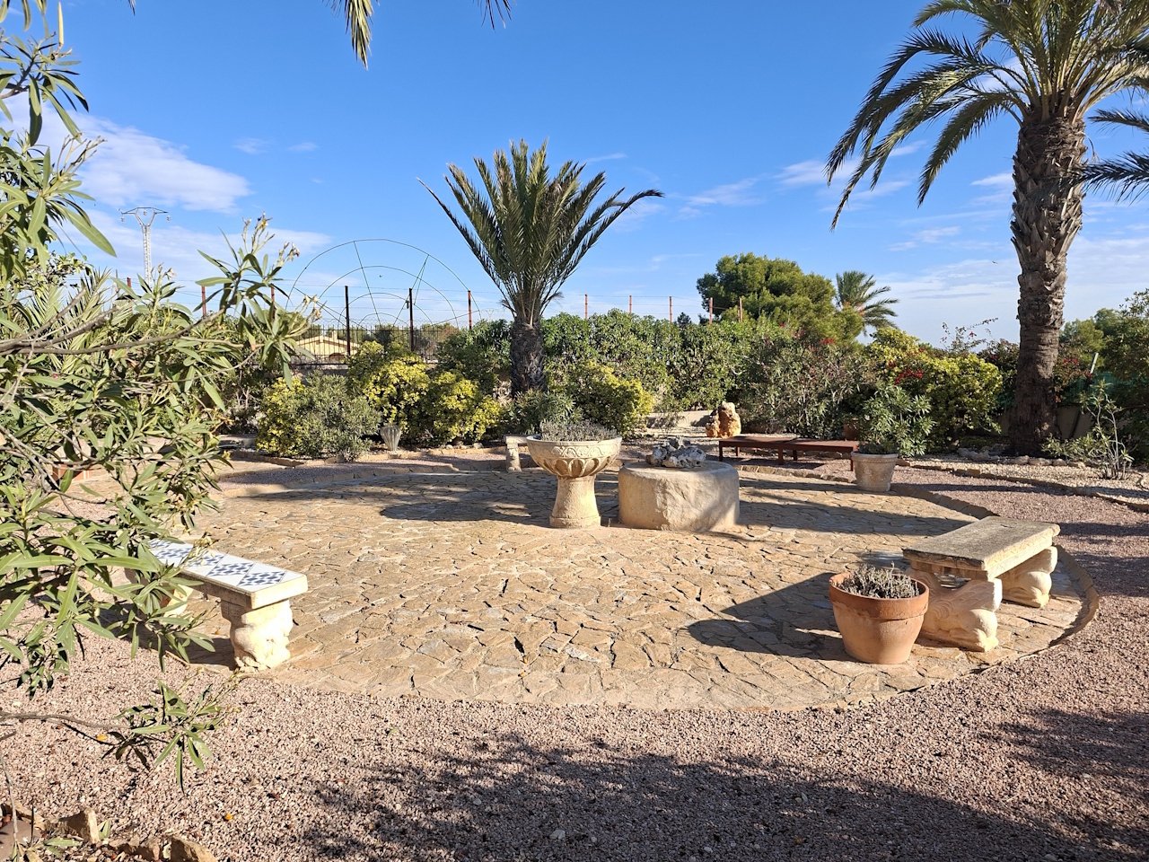 Villa con casa de invitados, piscina privada y fantásticas vistas al mar