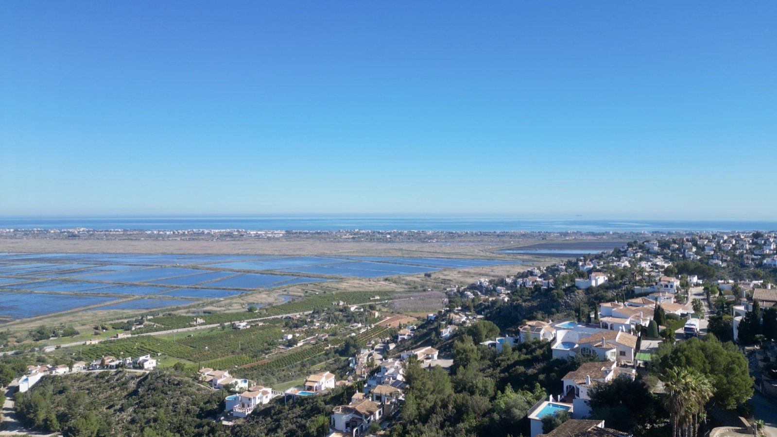 Bonito apartamento con impresionantes vistas, plaza de aparcamiento y zonas comunes