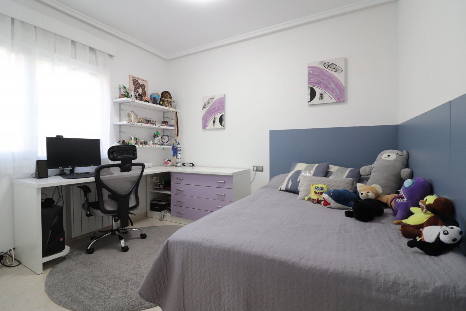 Villa de 3 dormitorios y 2 baños con piscina privada en Monteazul