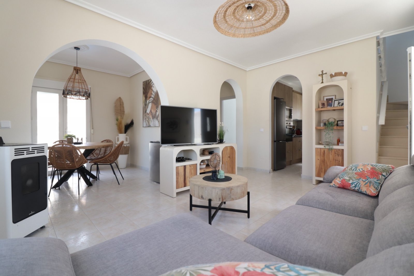 Villa mit 2 Schlafzimmern, 2 Bädern und Privatpool