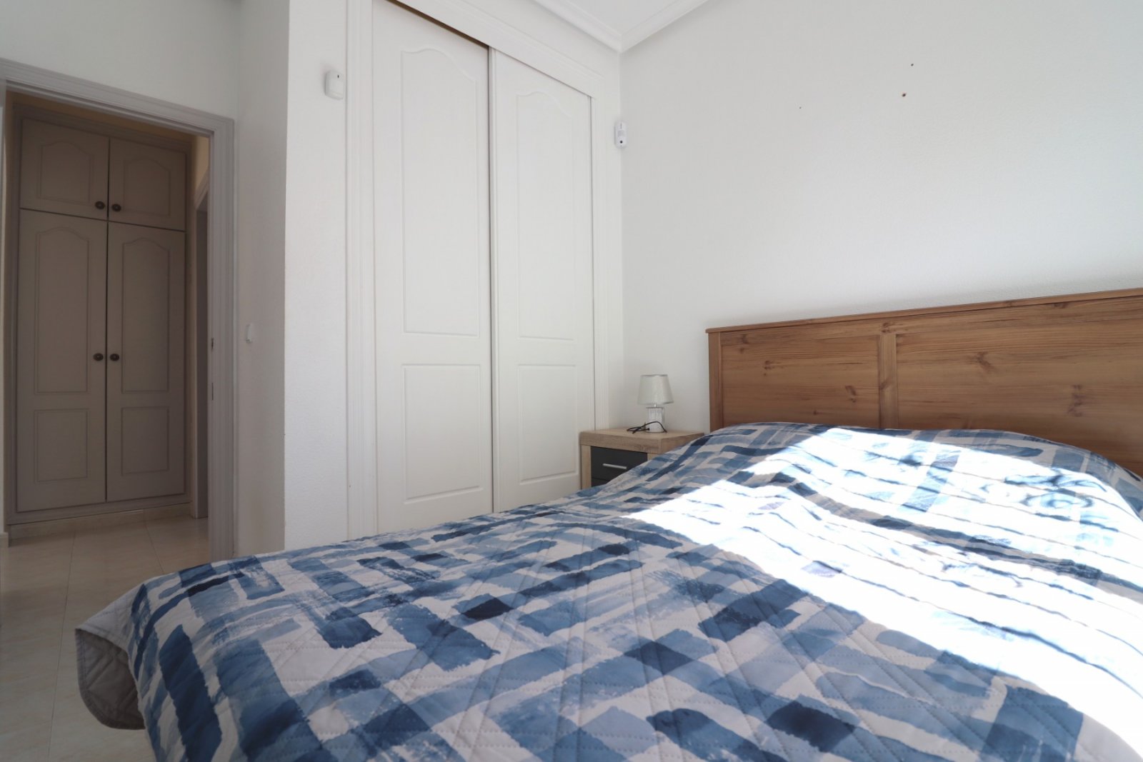 Villa mit 2 Schlafzimmern, 2 Bädern und Privatpool