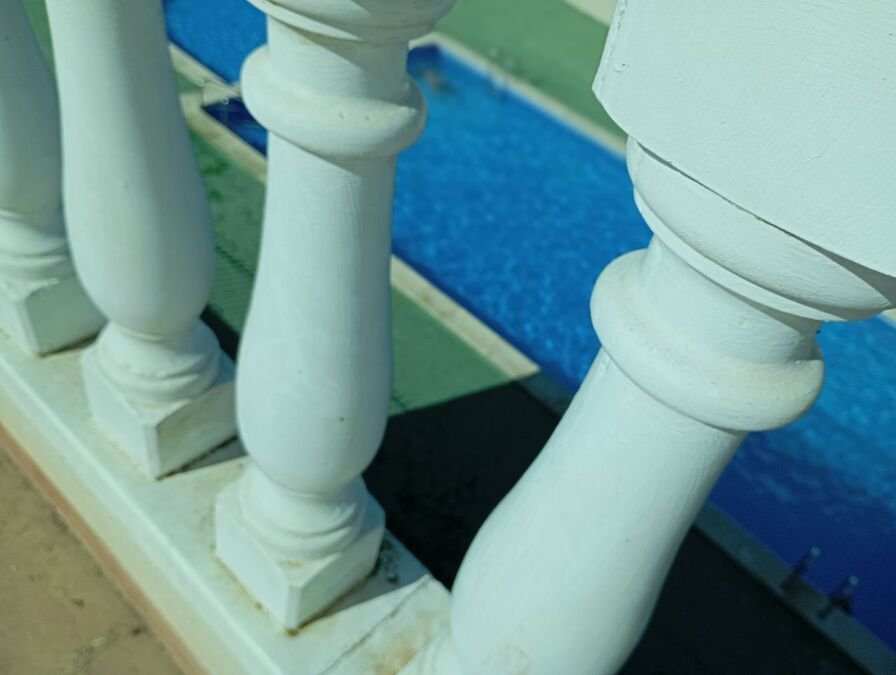 Obergeschoss-Wohnung mit 2 Schlafzimmern, 1 Bad, Dachterrasse und Gemeinschaftspool