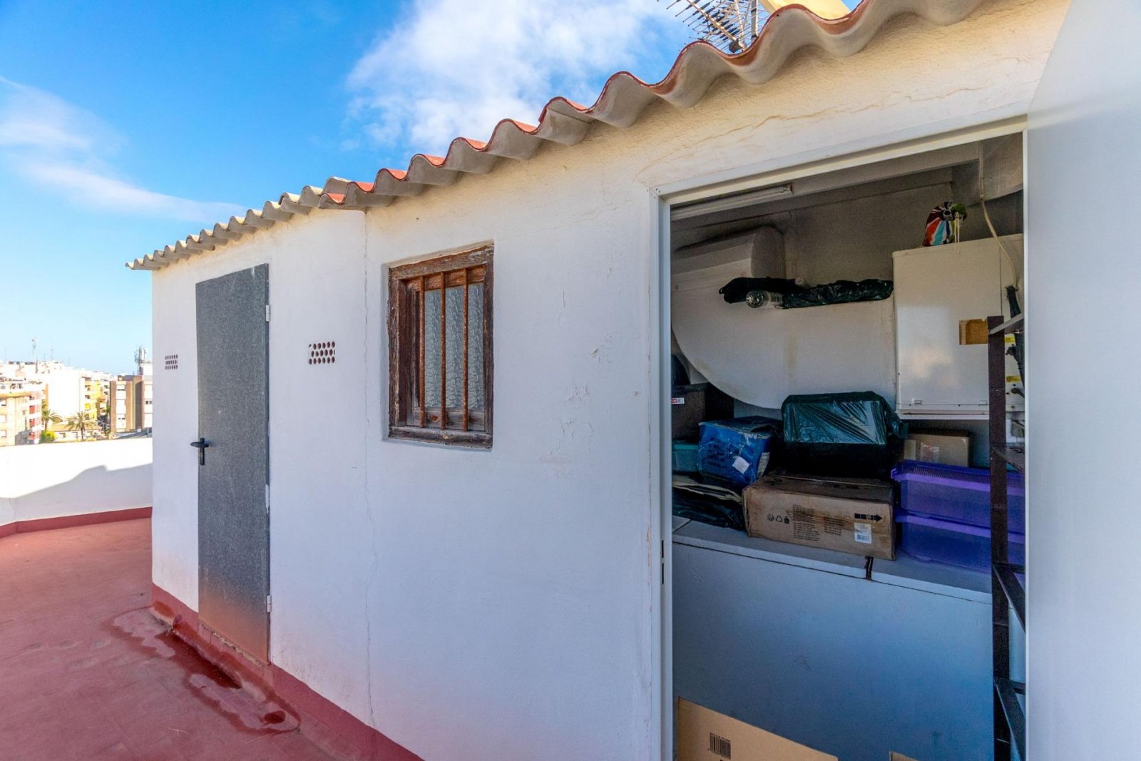 Piso de 3 dormitorios con garaje y trastero a 400 metros de la playa