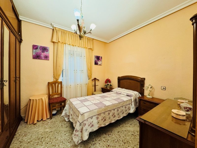Apartamento de 2 dormitorios y 1 baño a solo 200 m de la playa